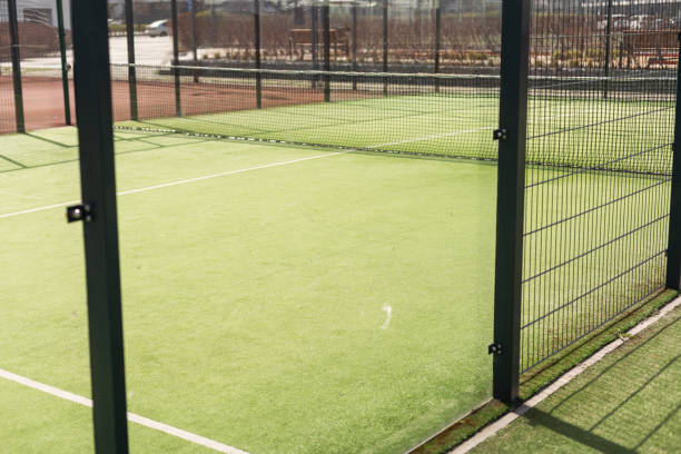 Construction d'un terrain de tennis en gazon synthétique à Nice