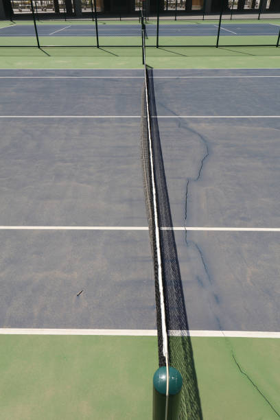 Construction d'un court de tennis en béton poreux à Cannes