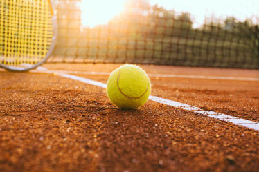 Construction d'un court de tennis à Saint-Tropez