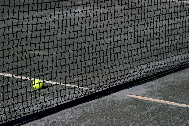 Construction d'un court de tennis en béton poreux à Cannes