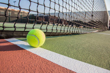 Construction d'un court de tennis à Nice