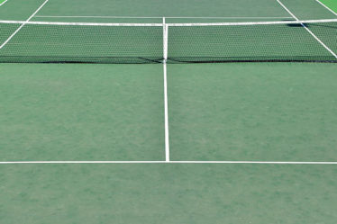 Construction d'un court de tennis à Cannes