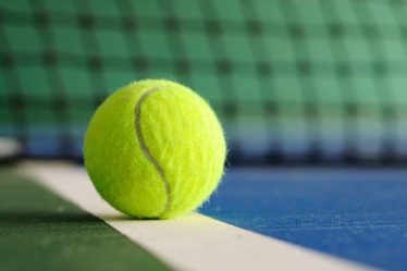 Construction d'un court de tennis à Évreux