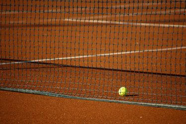 Construction d'un court de tennis à Cannes