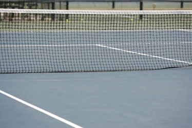 Construction d'un court de tennis à Évreux