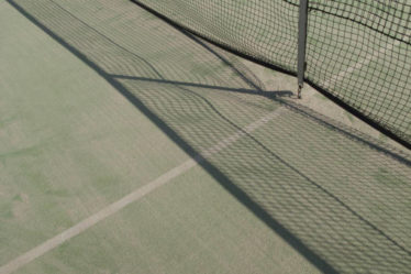 Construction court de tennis en béton poreux Paris