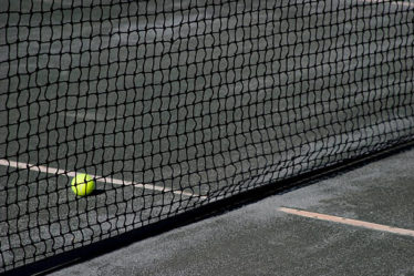 Construction court de tennis en béton poreux Paris