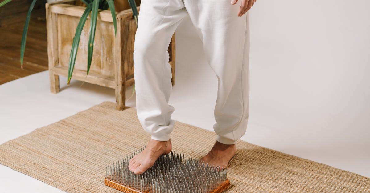 découvrez les bienfaits de l'acupression, une technique de médecine douce qui utilise la stimulation de points spécifiques du corps pour soulager le stress, réduire la douleur et améliorer le bien-être général. explorez les méthodes et pratiques de cette approche holistique.