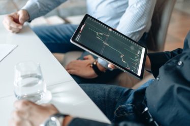 découvrez les dernières tendances adultes qui façonnent notre société moderne, des préférences en matière de mode et de style de vie aux innovations technologiques et culturelles. restez à jour avec ce qui influence le quotidien des adultes d'aujourd'hui.
