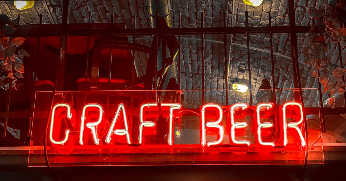 découvrez l'univers fascinant de la bière artisanale, où la passion et la créativité des brasseurs se rencontrent pour offrir des saveurs uniques et authentiques. explorez les différentes variétés, techniques de brassage et accords mets-bières qui raviront vos papilles.