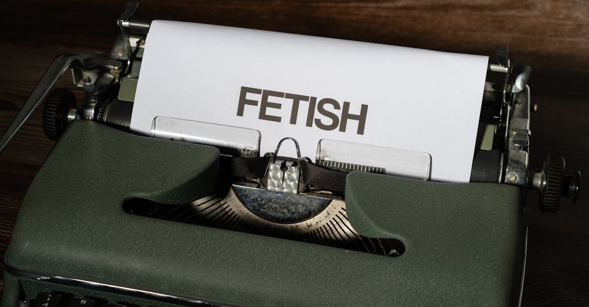découvrez l'univers fascinant du fétichisme, où désirs et passions se mêlent. explorez les différentes facettes des fétiches, leurs origines et comment ils enrichissent notre compréhension de la sexualité humaine. plongez dans ce phénomène intrigant qui dépasse les conventions et éveiller vos sens.