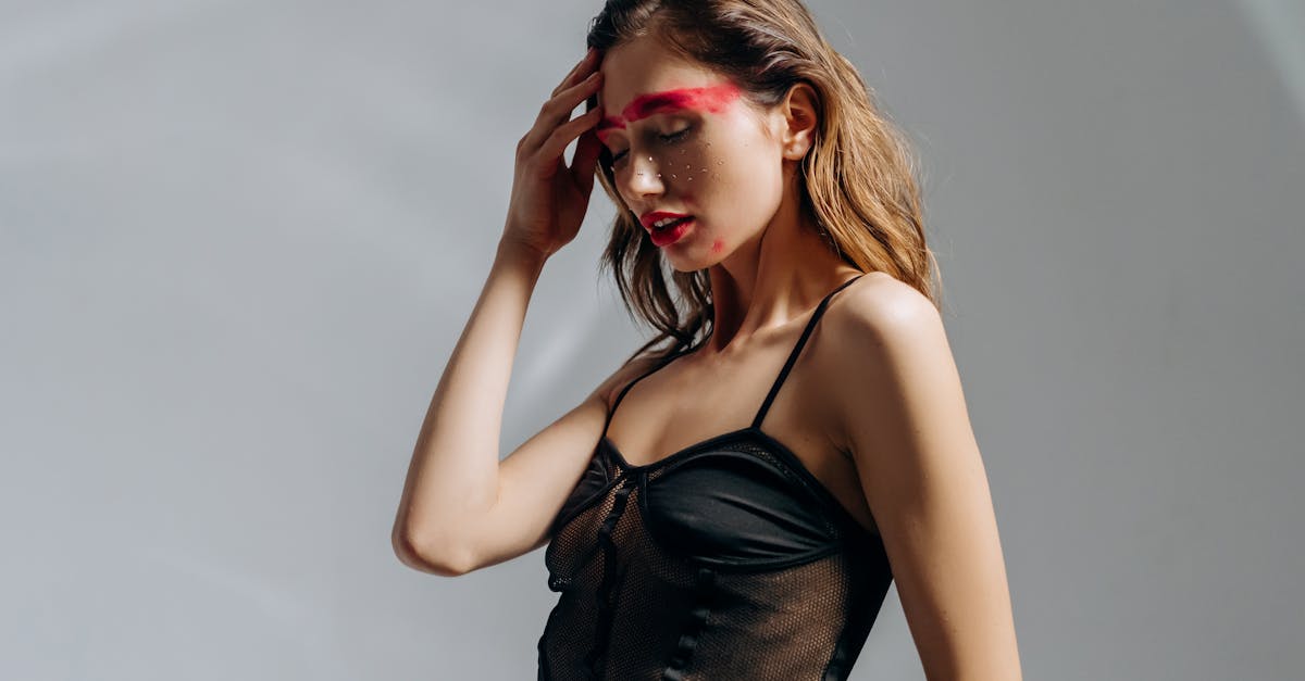 découvrez les dernières tendances en lingerie qui allient confort et élégance. suivez nos conseils pour choisir des pièces tendance qui mettront en valeur votre silhouette tout en vous offrant une allure séduisante. restez à la pointe de la mode avec nos sélections incontournables.