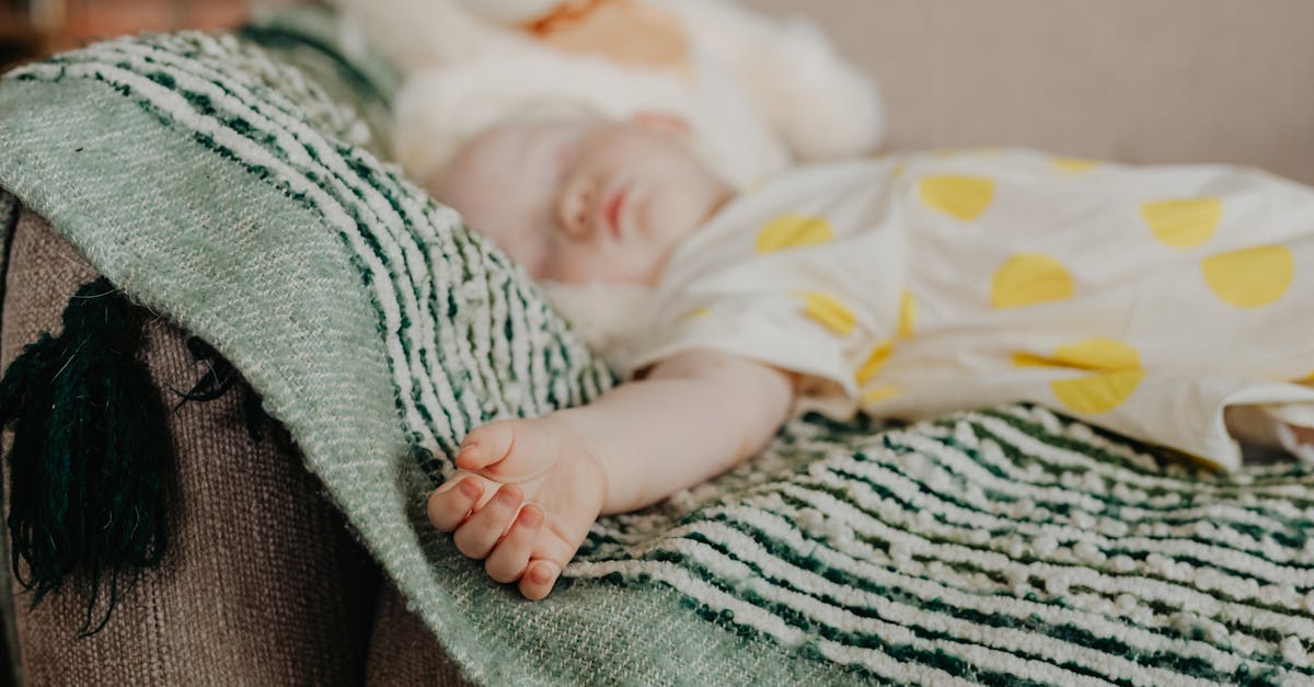 assurez la sécurité de votre bébé avec nos conseils essentiels sur la sécurité infantile. découvrez les meilleures pratiques et équipements pour protéger votre enfant des dangers quotidiens.