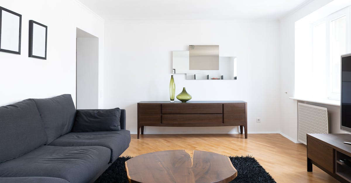 découvrez notre collection de vases décoratifs, parfaits pour ajouter une touche d'élégance à votre intérieur. que vous recherchiez un style moderne, vintage ou artistique, nos vases se déclinent en diverses formes et matériaux pour s'adapter à tous les goûts et ambiances.