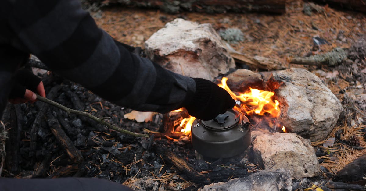 découvrez nos gants chauffants, la solution idéale pour garder vos mains au chaud lors des froides journées d'hiver. confortables, performants et rechargeables, ils vous offrent une chaleur durable pour profiter pleinement de vos activités en extérieur.
