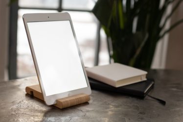 découvrez notre sélection d'accessoires de lecture essentiels pour améliorer votre expérience de lecture. que vous soyez passionné de livres, de magazines ou de bandes dessinées, trouvez tout le nécessaire pour profiter pleinement de vos moments de lecture.