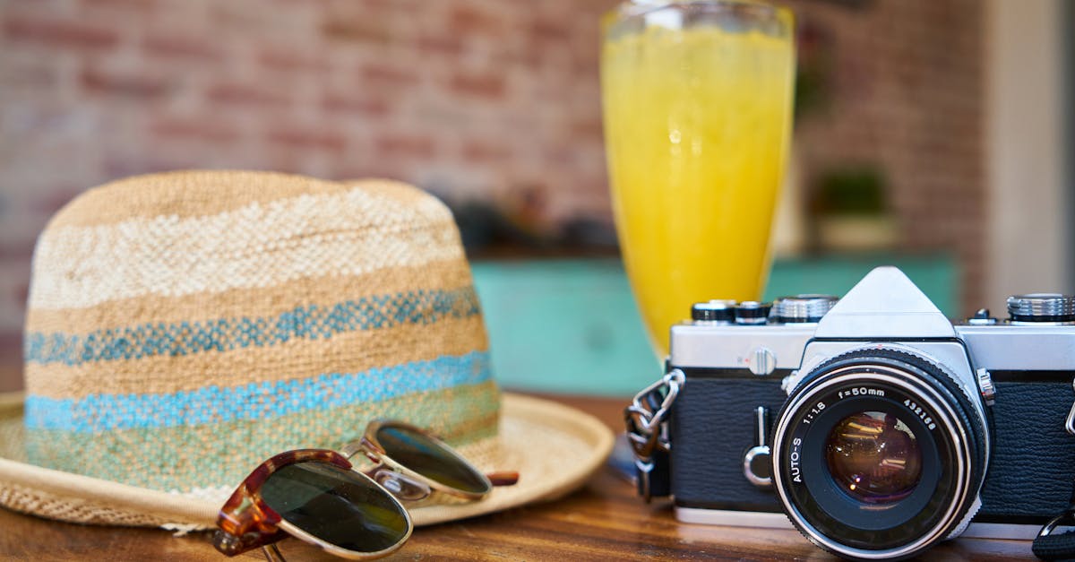 découvrez les tendances incontournables de la mode d'été ! explorez notre sélection de vêtements légers, accessoires stylés et conseils pour briller sous le soleil. préparez votre garde-robe estivale avec notre guide tendance et soyez prêt à captiver tous les regards cet été.