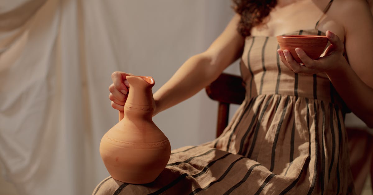 découvrez notre robe en terracotta, alliant élégance et confort. parfaite pour toutes les occasions, cette pièce tendance mettra votre silhouette en valeur avec sa couleur chaleureuse et son design moderne. ajoutez une touche d'originalité à votre garde-robe dès aujourd'hui !