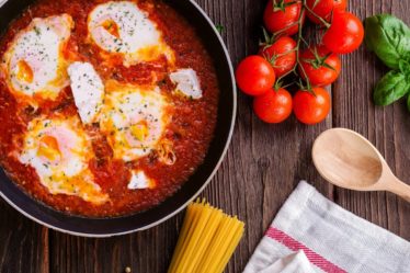 découvrez des recettes savoureuses, des astuces de cuisine et des conseils pour réussir tous vos plats. apprenez à cuisiner facilement, que vous soyez débutant ou passionné.