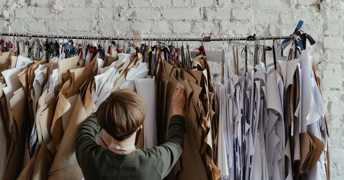 découvrez la mode durable : adoptez des vêtements éthiques, écologiques et responsables pour un style tendance respectueux de l’environnement. conseils, astuces et inspirations pour une garde-robe engagée.